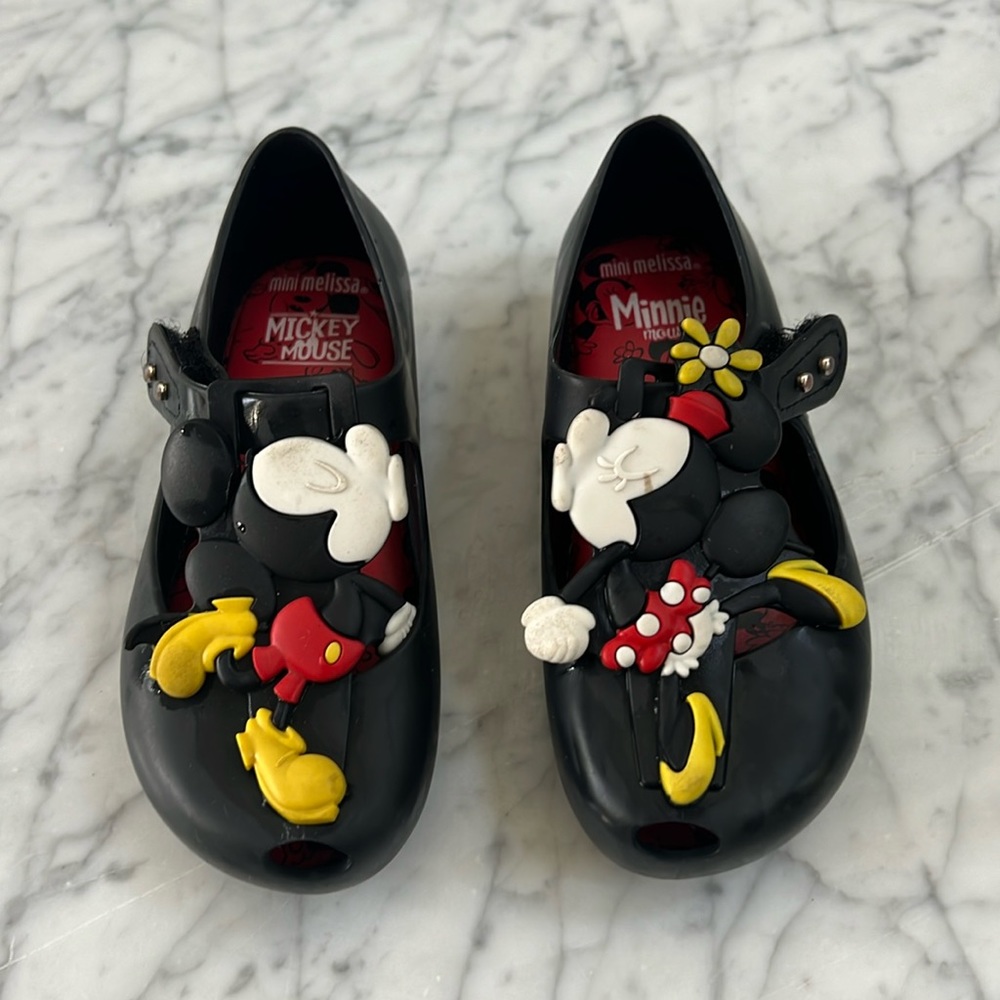 Mickey and Minnie Kissing Mini Melissa Shoes Sz 10